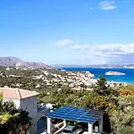 Lumidana Villa