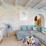 Lumidana Chania (Crete)