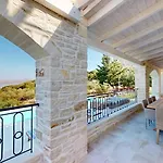Lumidana Villa