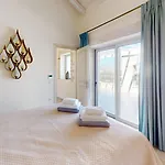 فيلة Lumidana *