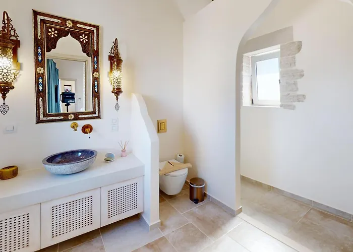 Lumidana فيلة خانيا